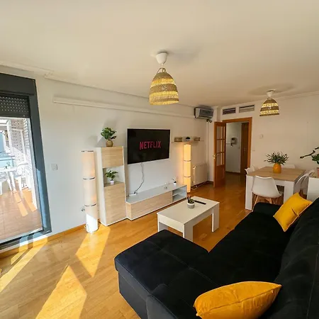 Reina Del Pilar Comotucasa Apartment Zaragoza