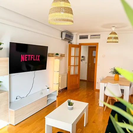 아파트 Reina Del Pilar Comotucasa